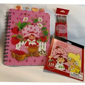 🎉Host Pick🎉 NEW! Original Strawberry Shortcake Stationary Bundle!